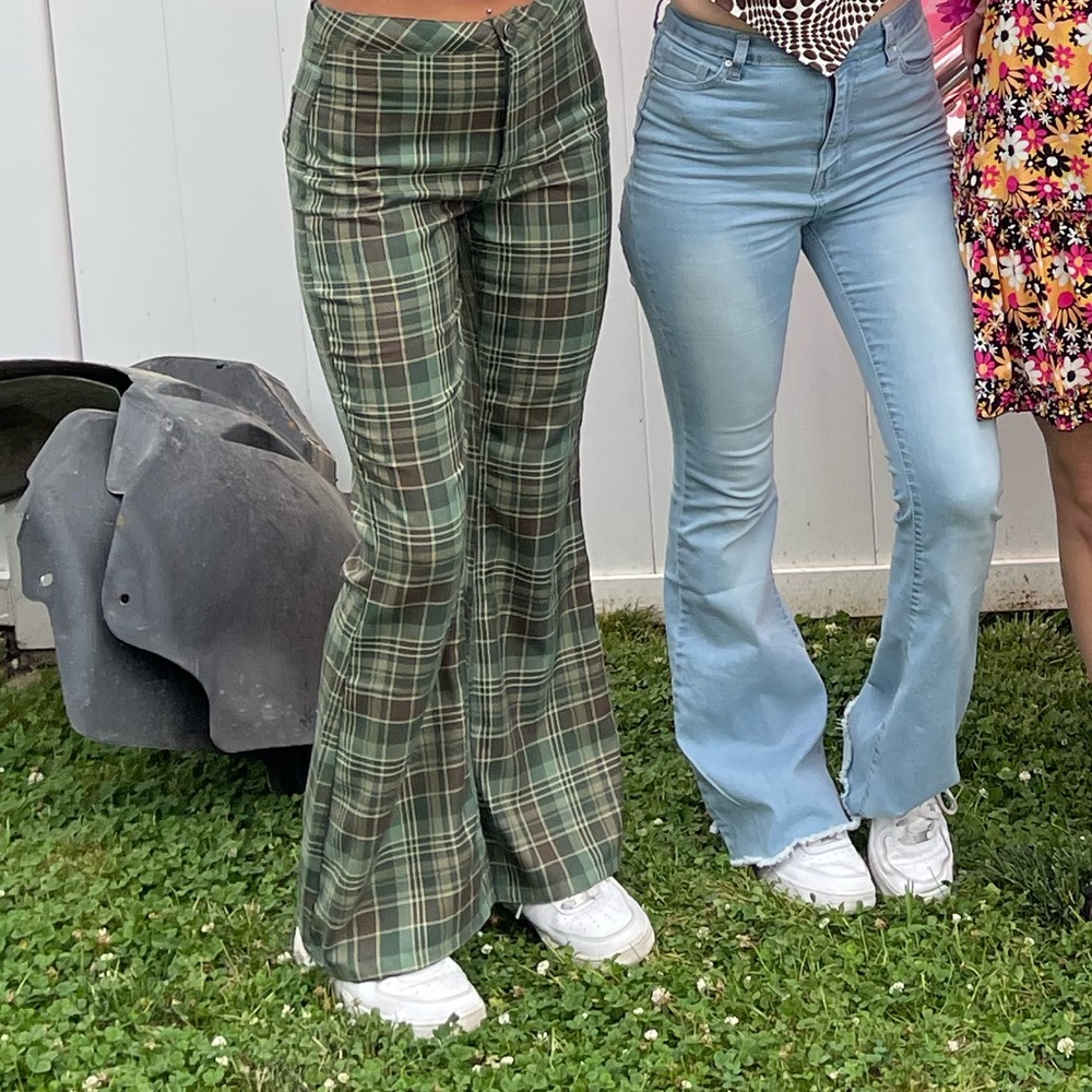 Almost Famous Green Plaid Skirt